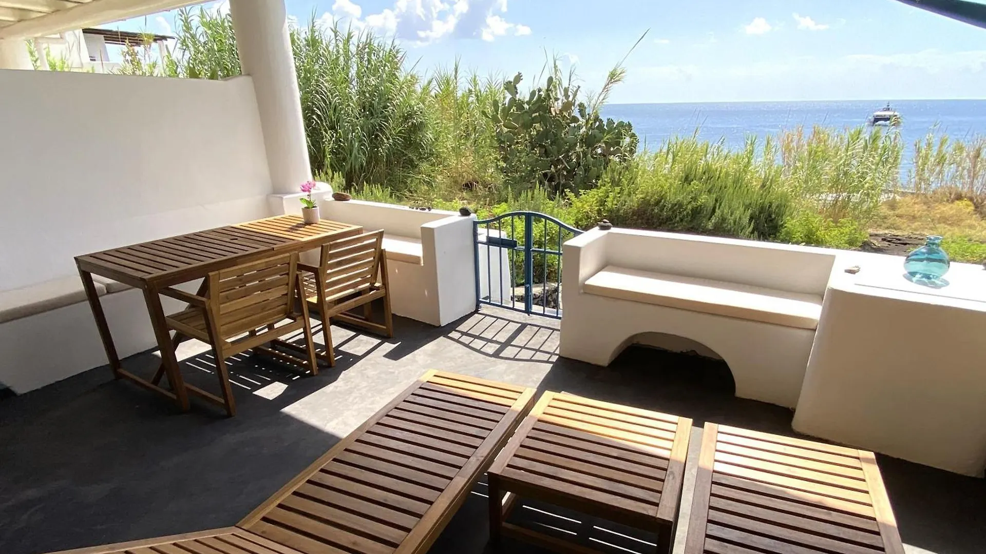 La Mia Valigia A Stromboli Apartment