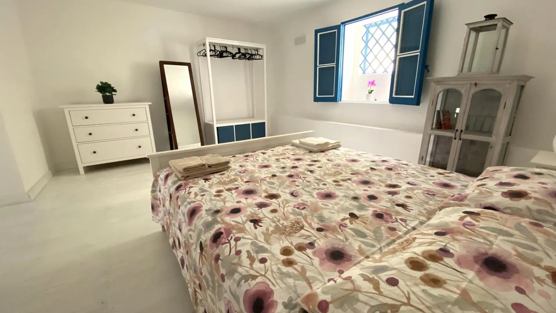 La Mia Valigia A Stromboli Apartment